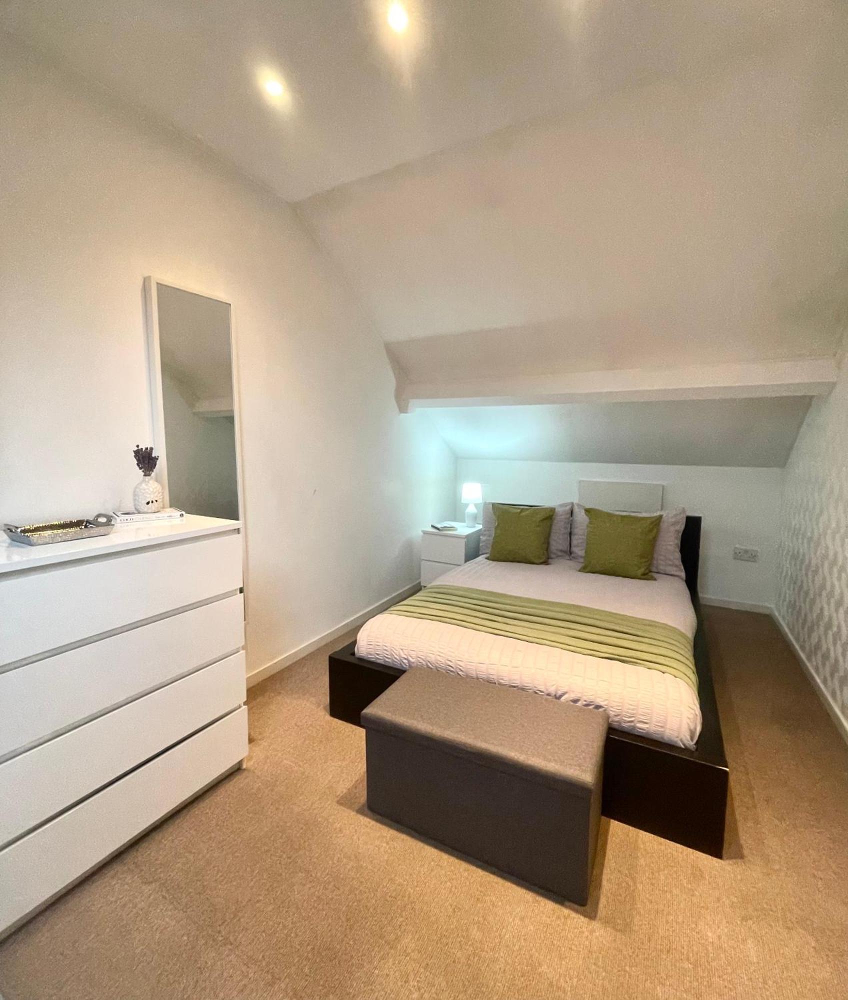 A Fantastic One Double Bedroom Flat Londres Exterior foto
